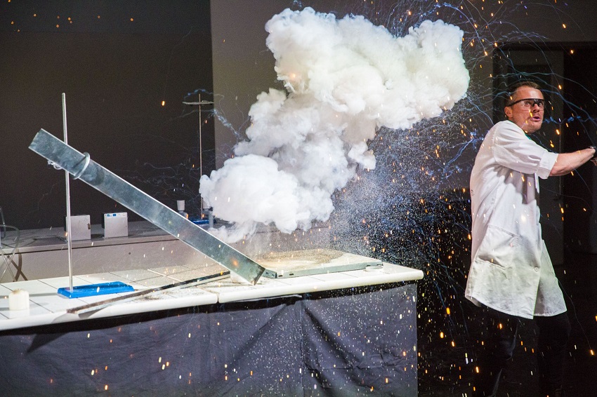 Science show s pokusy Science show s pokusy